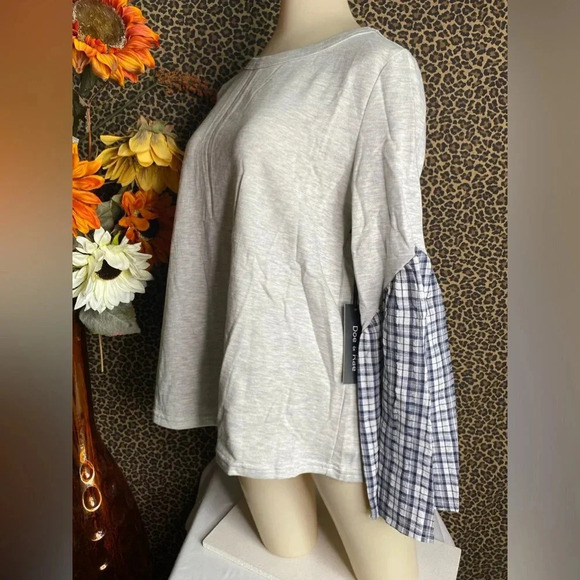 🌴3/$30🌴DOE & RAE Heather Grey/Navy Plaid Long Bell Sleeve Cotton Top NWT - Picture 7 of 12